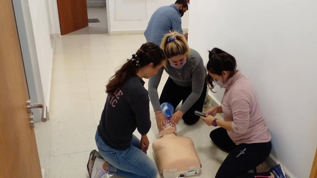 Se desarrolló la Jornada de Prevención de Accidentes en Natatorios "Taller Básico de Salvamento"