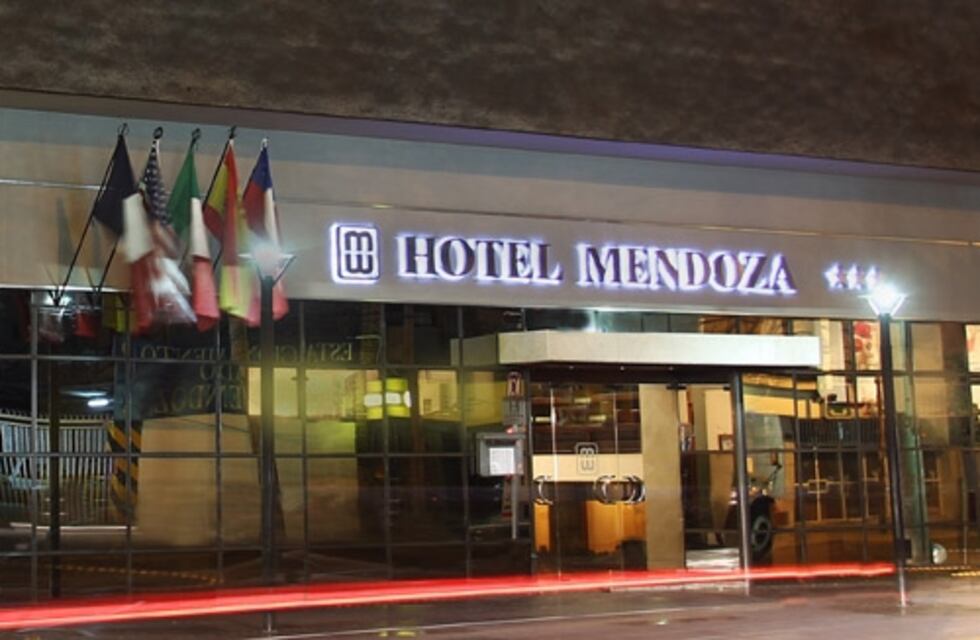 Un incendio en un hotel céntrico preocupó a empleados y pasajeros