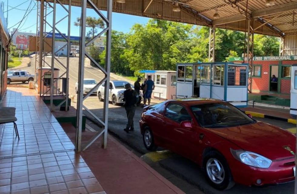 Tan sólo siete personas cruzaron por el paso Bernardo de Irigoyen – Dionisio Cerqueira en el primer día de reapertura