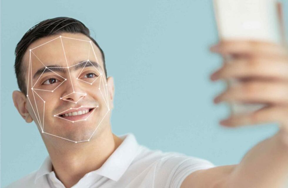 Facebook eliminará su sistema de reconocimiento facial en fotos y videos
