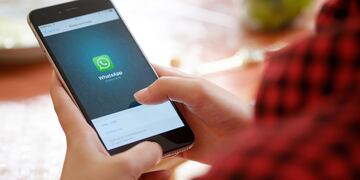 El sujeto está privado de su libertad y utiliza la línea anterior del negocio de útiles (Imagen Iustrativa).