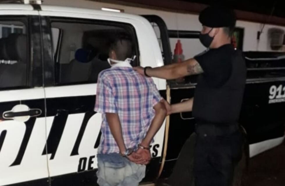 La policía detuvo a dos hombres por violencia familiar