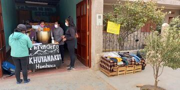 Merendero Khuyanakuy se volvió viral por prohibir que los "políticos en campaña" ingresen (Facebook: Merendero Khuyanakuy).