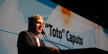 Caputo admitió la posibilidad que haya “volatilidad” en el precio del dólar (Gentileza)