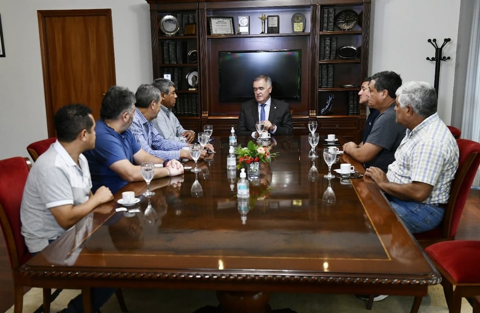 El vicegobernador Osvaldo Jaldo se reunió con los principales referentes de la CGT