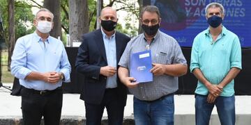 Entregaron recursos a comunas del departamento Castellanos