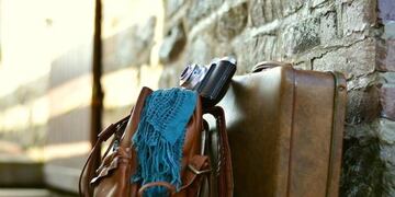 Una pareja viaja hacia San Juan, proveniente desde Córdoba cuando fueron sorprendidos por efectivos de Gendarmería y le detectaron un gran cargamento prohibido en su valija.