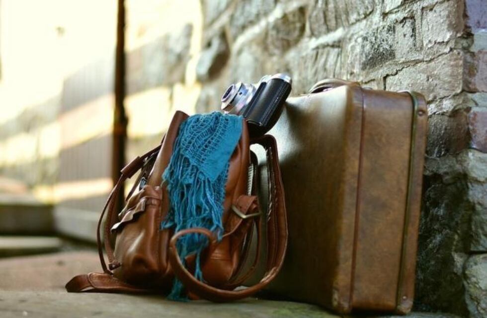 Una pareja viajaba hacia San Juan con una valija y 17 bolsas con un contenido muy particular