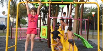 Instalaron nuevos juegos en plazas