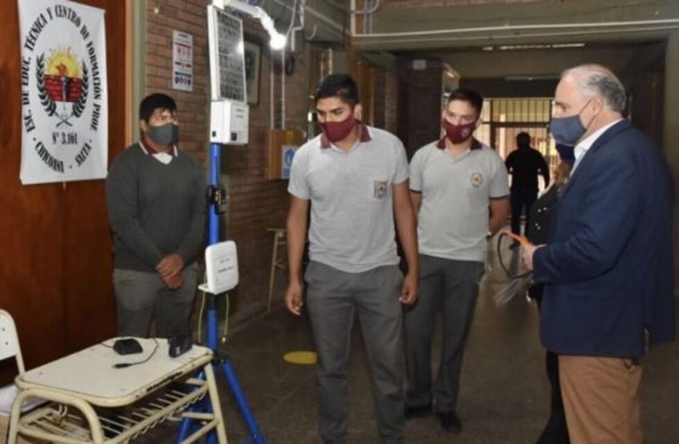 Estudiantes salteños preparan un proyecto para dar luz a familias vulneables