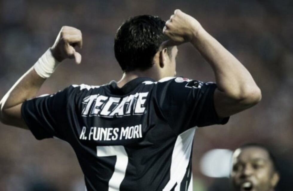 El delantero mendocino Rogelio Funes Mori dejaría el club Monterrey