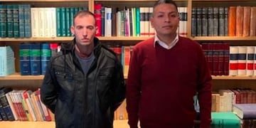Chocobar junto a su par, Amendolara. (Clarín)