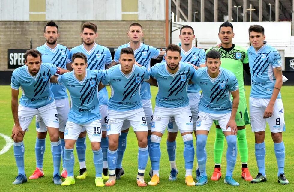 Estudiantes de Río Cuarto desvinculó a 10 futbolistas