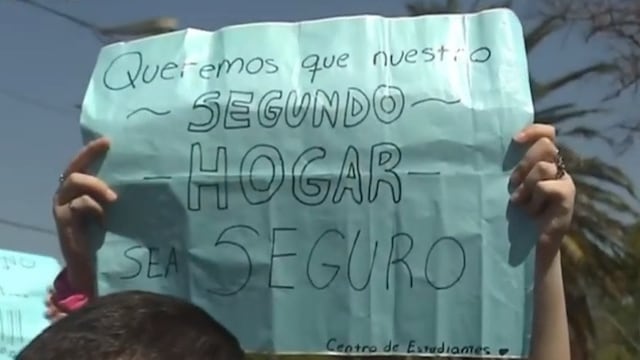 Los alumnos del IPET 92 Antonio Berni reclaman por seguridad. (El Doce)