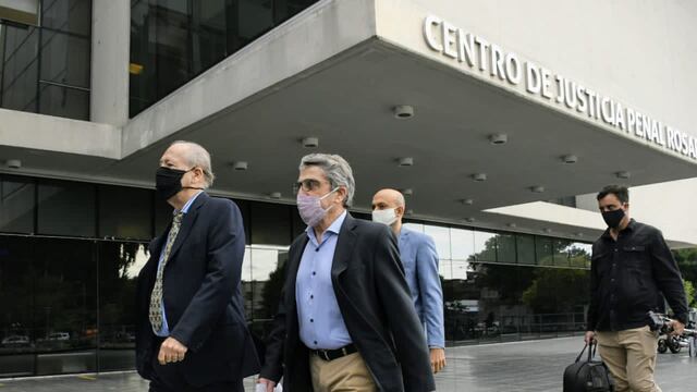 Ingreso de Traferri y de Vázquez al Centro de Justicia Penal (@MauroYasprizza)