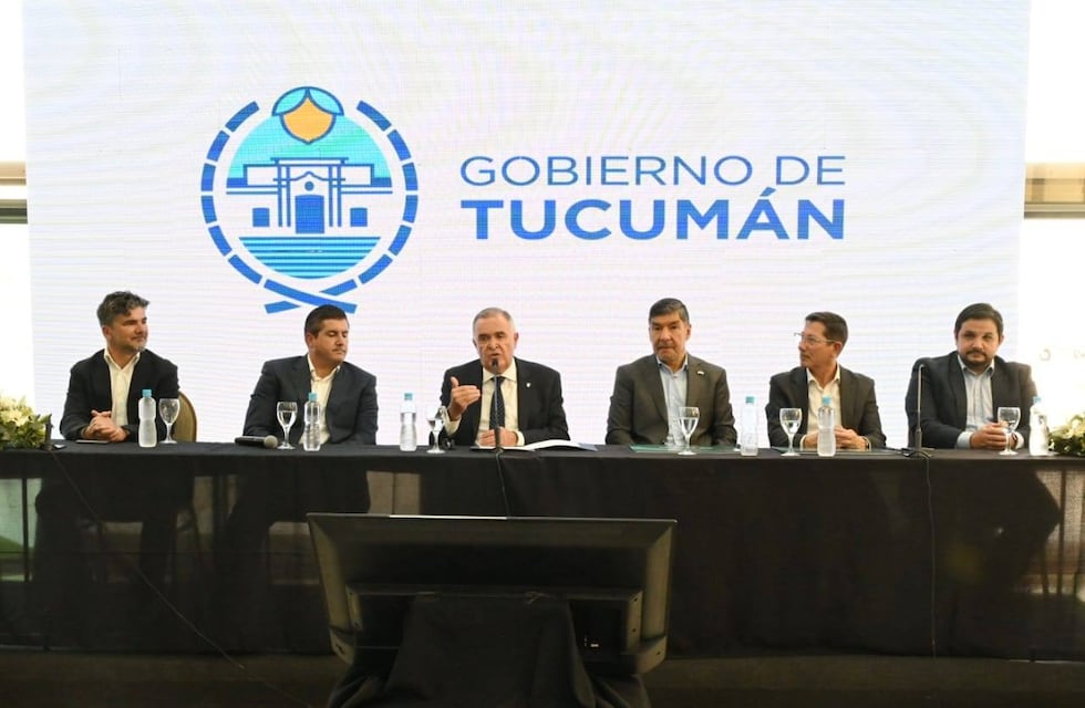 Jaldo presentó la ampliación del aeropuerto Benjamín Matienzo