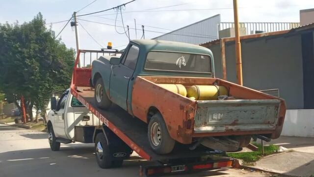 Vehículos abandonados en la vía púbica Arroyito 2024