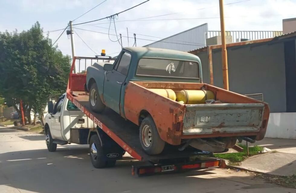 Ya son 10 vehículos abandonados en 2024 que han sido retirados de la vía pública por el Municipio de Arroyito