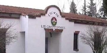 Robaron una escuela de Paraná.