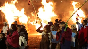Para que nada sirviera al invasor, la orden de Belgrano fue quemar sembradíos y bienes, de manera de dejar Jujuy  como "tierra arrasada".