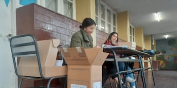 La cabina reemplaza el cuarto oscuro en estas elecciones 2025. Foto José Gutiérrez / Los Andes / Ilustrativa.