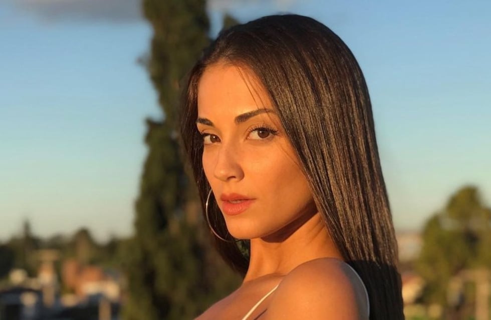 Gina Casinelli sorprendió a sus seguidores en bikini y con una compañía especial: “Con Gordo”