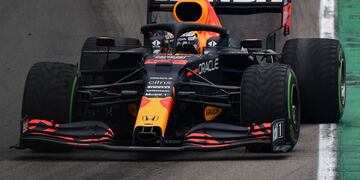 Primera victoria del año para Verstappen.