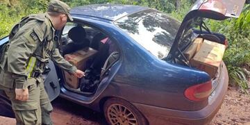Gendarmería Nacional incauta millonario contrabando de cigarrillos en Caraguatay.