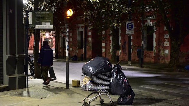 El sujeto fue detenido en la zona de barrio Güemes de la ciudad de Córdoba. (José Gabriel Hernández / La Voz)