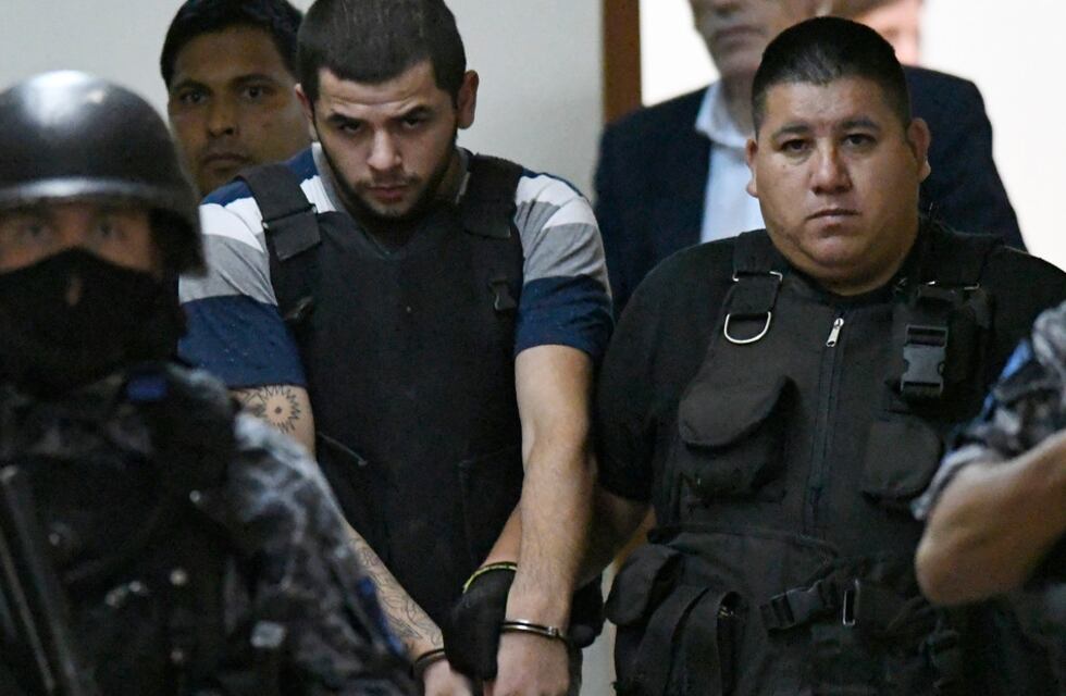 Incendios de autos en Rosario: la novia de Alan Funes quedó bajo arresto