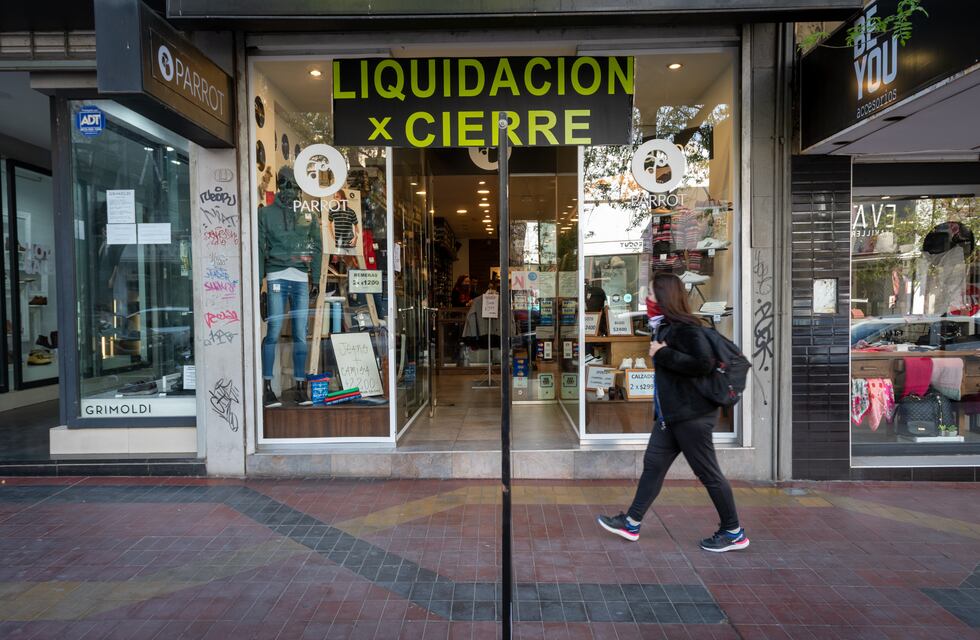 Indec: en 2020 la economía argentina cayó 10%, el peor resultado en casi dos décadas