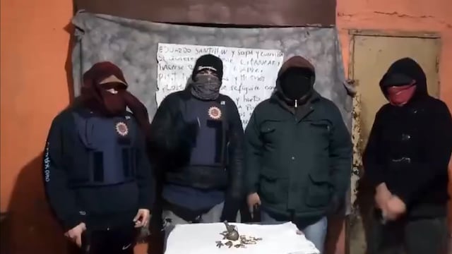 Cuatro sujetos encapuchados anticiparon una guerra en Córdoba.