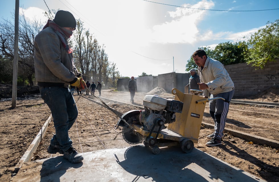 Jalil recorrió obras en Valle Viejo