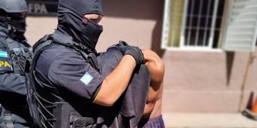 Uno de los detenidos es un joven de 19 años que cuenta con antecedentes.