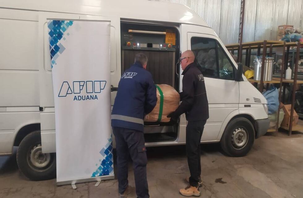 En medio del conflicto, la Aduana secuestró más de 4.500 neumáticos de contrabando, por 320 millones de pesos