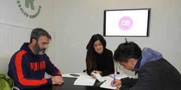 Entregaron becas a deportistas amateurs rosaleños