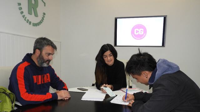 Entregaron becas a deportistas amateurs rosaleños