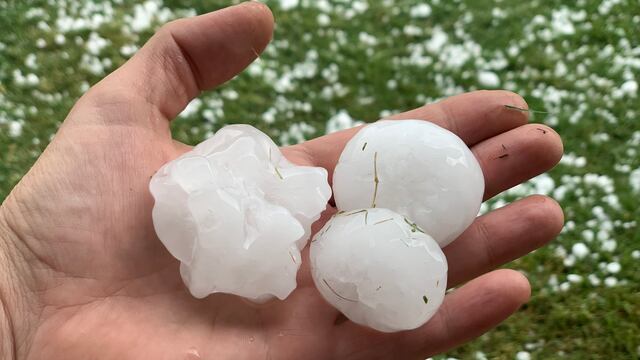 Diferentes localidades reportaron fuertes tormentas y caída de granizo.