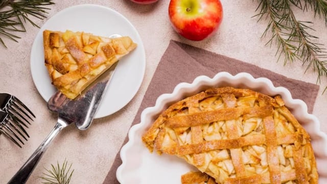 Sin gluten, sin azúcar y con pocos ingredientes: la receta imperdible de tarta de manzana.