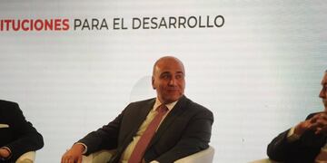 Manzur llamó a generar los consensos para invertir en producción local (Foto: Federico López Claro)