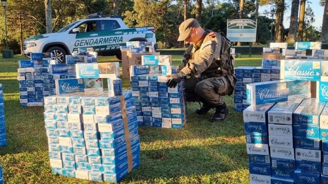Incautan contrabando de cigarrillos sin aval aduanero en Bernardo de Irigoyen.