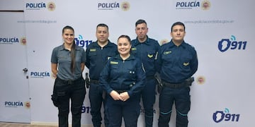 Los uniformados que ayudaron en el parto.