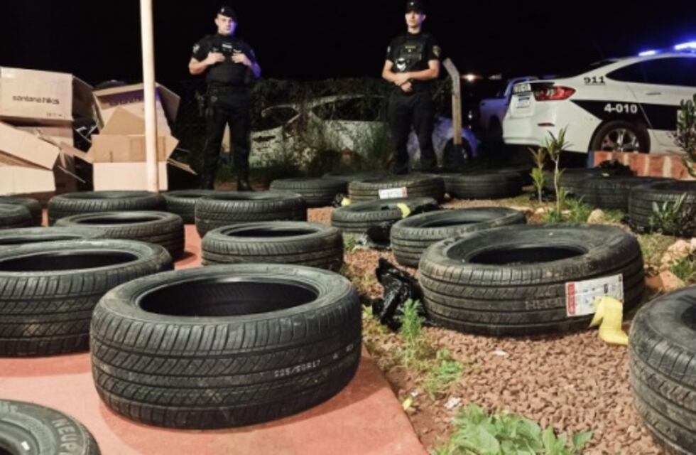 Secuestran contrabando de neumáticos en Eldorado