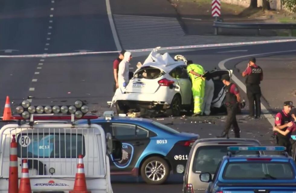 Mañana de accidentes trágicos en la Ciudad: un choque fatal en General Paz y una pareja embestida en la 25 de mayo