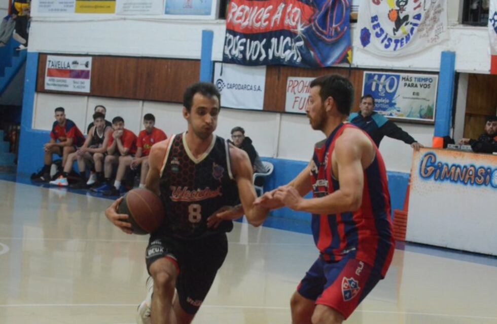 Básquet: Pellegrini perdió y Altense es el único semifinalista puntaltense