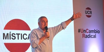 Morales convocó a afrontar  "con principios, ideología, mística y una agenda moderna" el "desafío de generar nuevos hitos que debe abrazar el pueblo argentino".