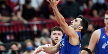Facundo Campazzo cumplió otra destacada actuación en la victoria de Denver Nuggets, por los playoffs de la Conferencia Oeste de la NBA. (AP)