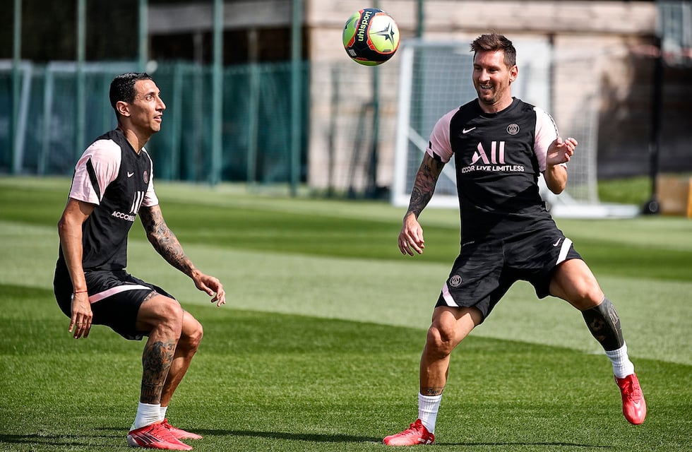 Lionel Messi volvió a entrenar en PSG y tomó mate junto a Ángel Di María
