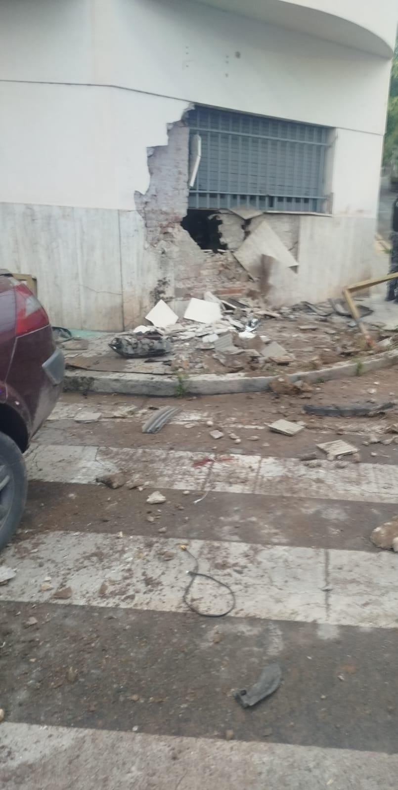 El choque ocurrió en la esquina de barrio Alberdi.