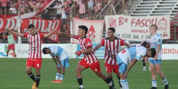 Macíes puso el 2 a 0 y las cifras definitivas ante Gimnasia de Concepción del Uruguay